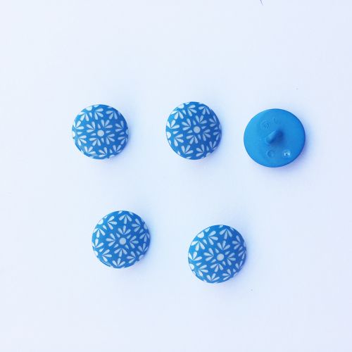 Bouton fantaisie 18 mm bleu fleur