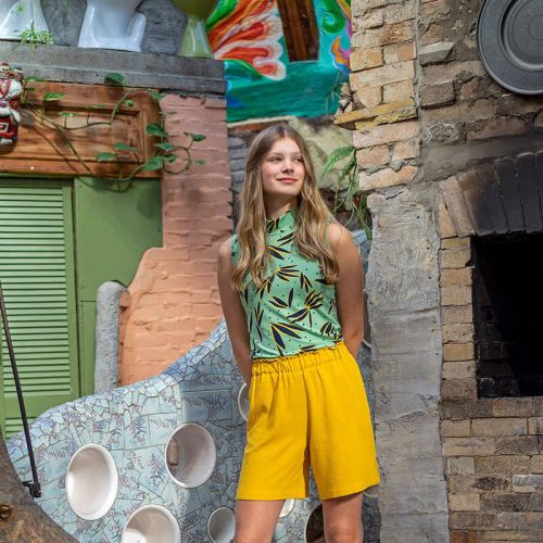Tissu jersey viscose fleurs fond vert 