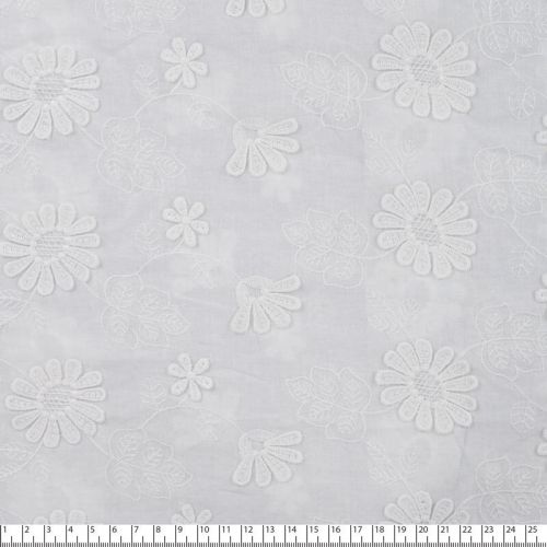 Tissu voile de coton brodé fleurs 3D blanc