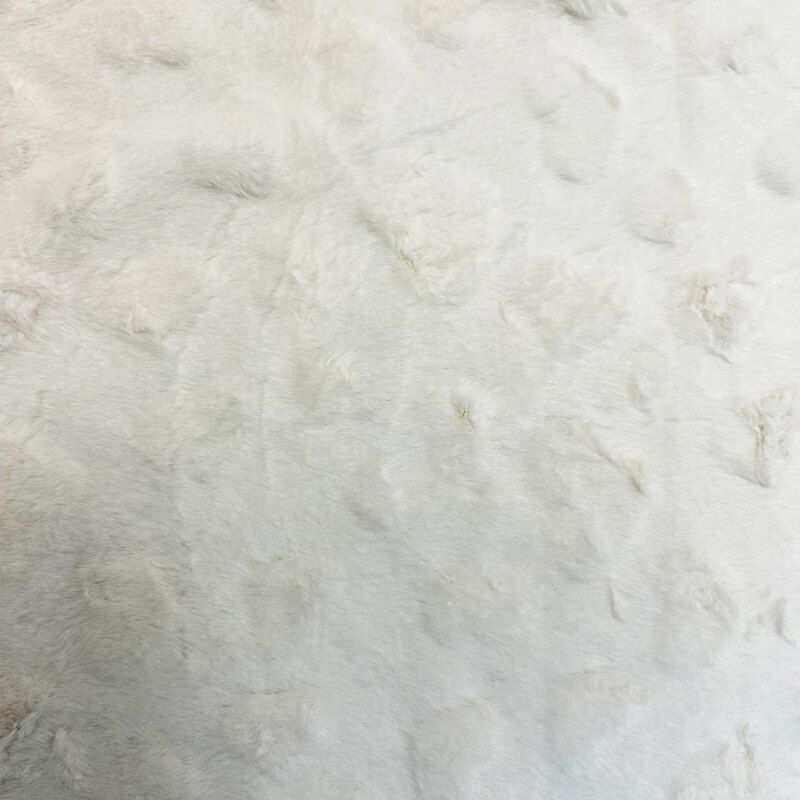 Tissu fourrure coeurs 3D écru